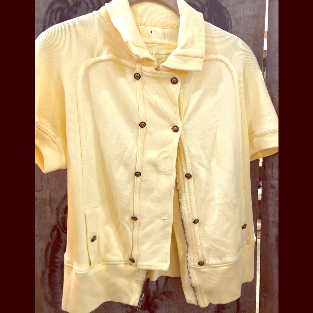 Military button and zippered top